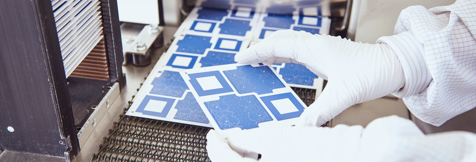 Close-up of a hybrid solution, thick film 