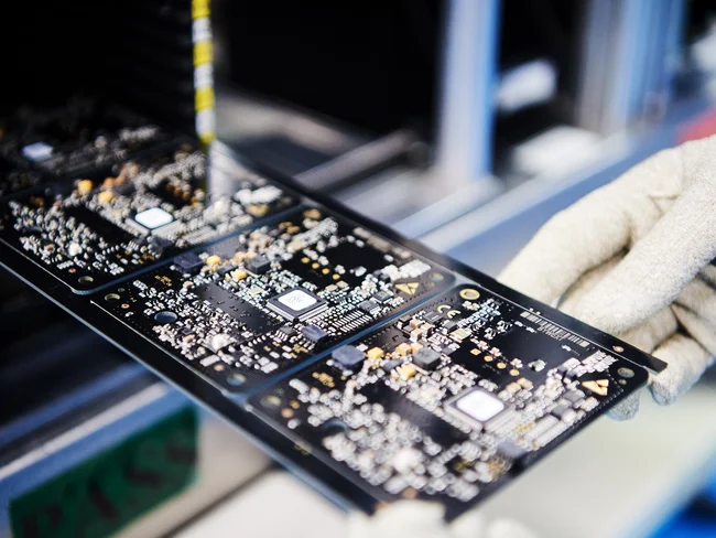 SMD assembly, part of Cicor's Electronic Manufacturing Services