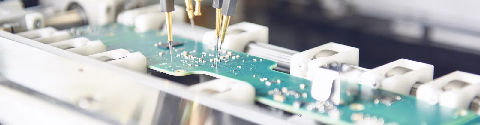 Close-up of a flying probe test at the Cicor site in Bronschhofen