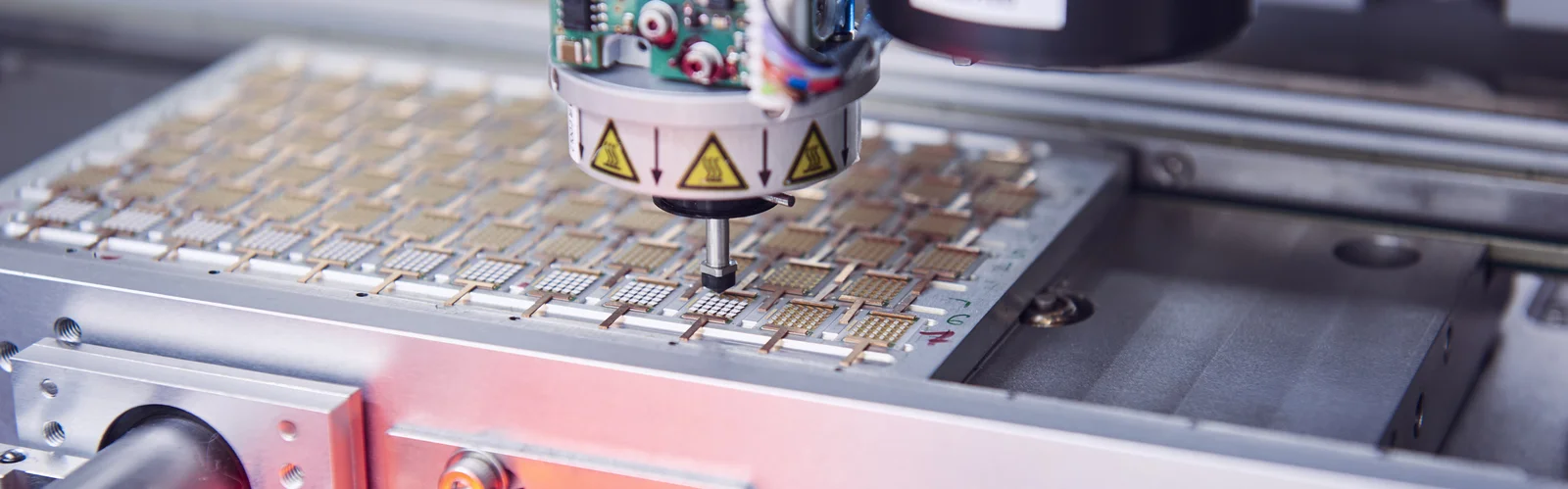 Close-up microelectronics assembly